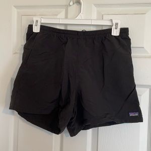 Women’s Large Patagonia Baggies (5” seam)